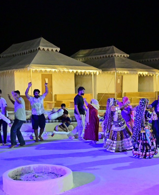 candle light dinner jaisalmer desert